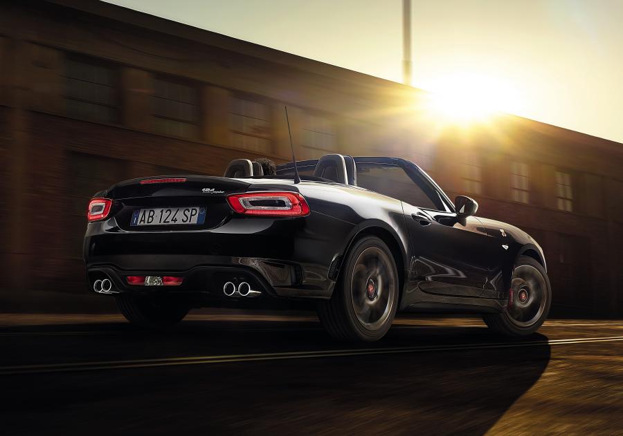  Abarth 124 Spider Scorpione (348) 2017 года  (фото 2 из 28)